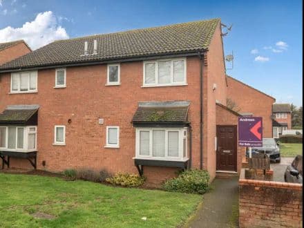 Firs Close, CR4 1AX