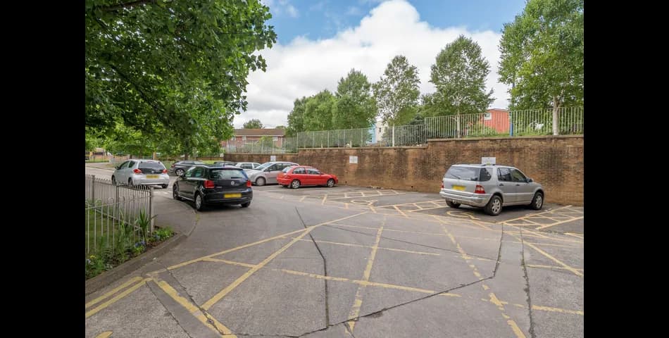 Property Image 12