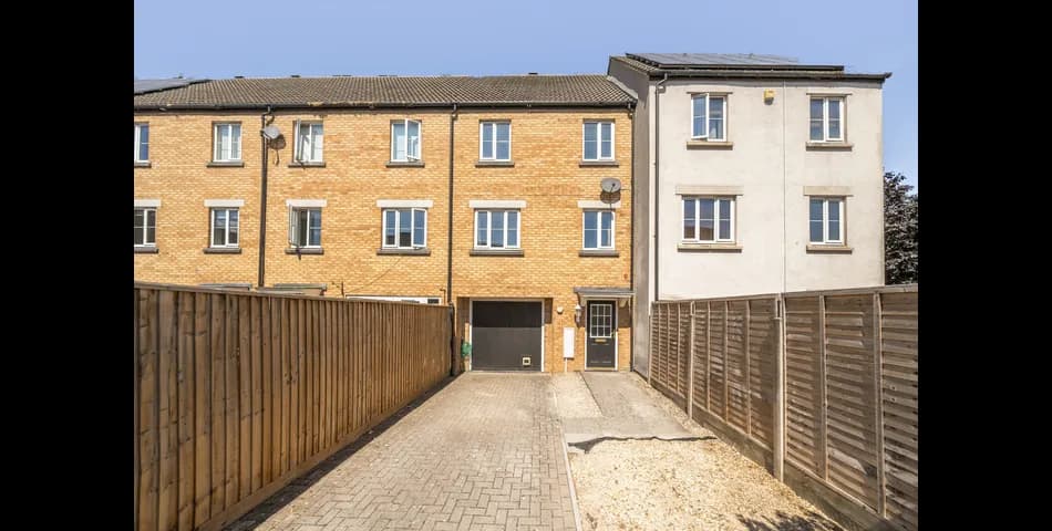 Property Image 0