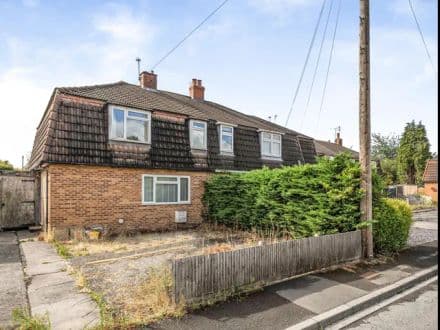 Mount Crescent, BS36 1HL