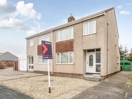 Francis Place, BS30 9DR